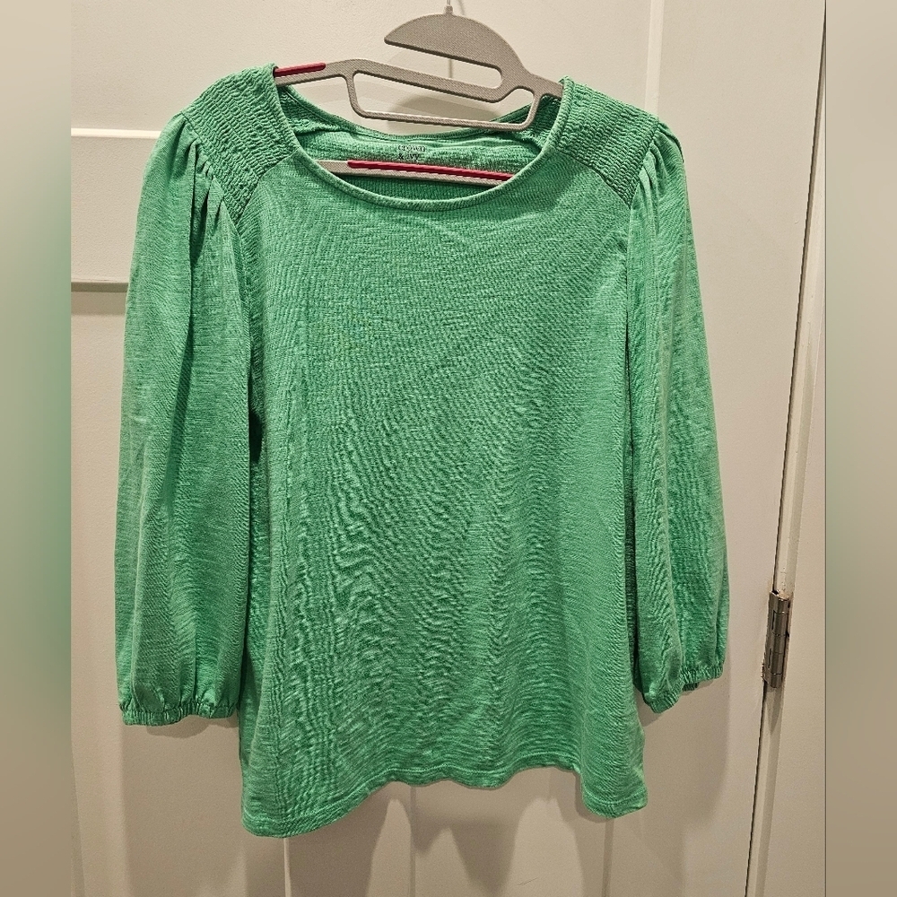 Crown & Ivy Green Smocked Shoulder 3/4 Sleeve Cotton Modal Top Size S